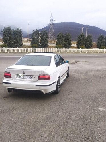 BMW 535 1998, 345,000 km - 3.5 l - İsmayıllı