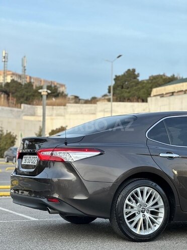 Toyota Camry-5