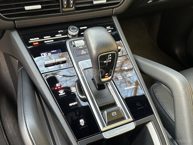 Porsche Cayenne-15