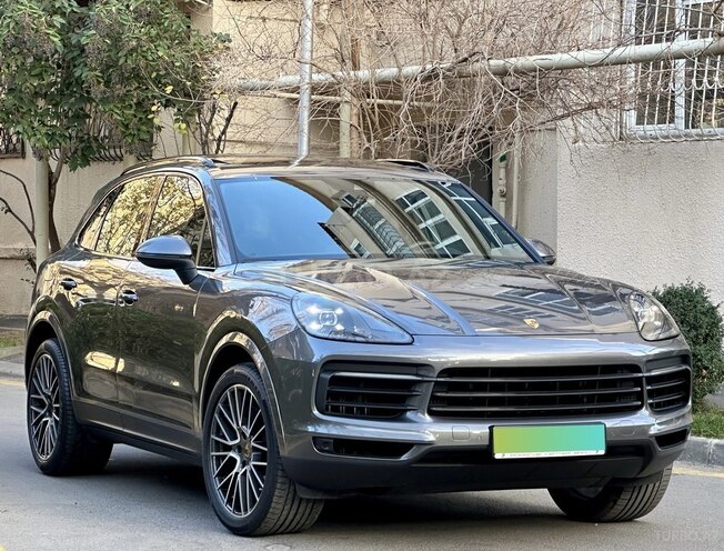 Porsche Cayenne-1