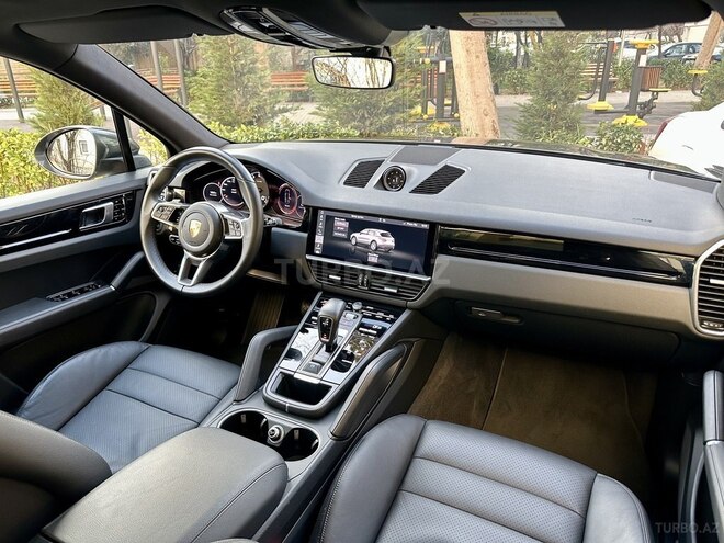 Porsche Cayenne-7
