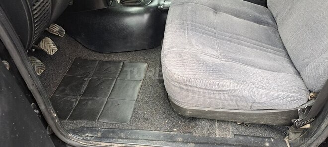 GAZ 3102 1998, 135,000 km - 2.4 l - Qazax