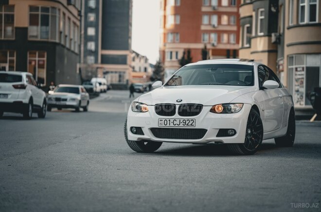 BMW 325 2006, 300,000 km - 2.5 l - Bakı