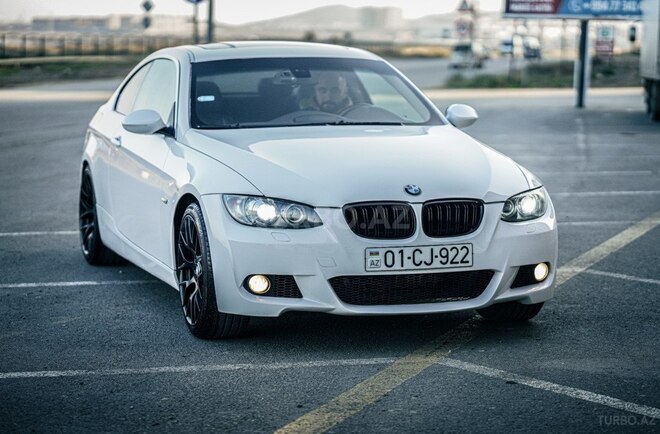 BMW 325 2006, 300,000 km - 2.5 l - Bakı