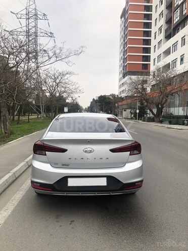 Hyundai Elantra 2019, 118,000 km - 2.0 l - Bakı