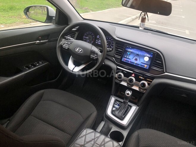 Hyundai Elantra 2019, 118,000 km - 2.0 l - Bakı