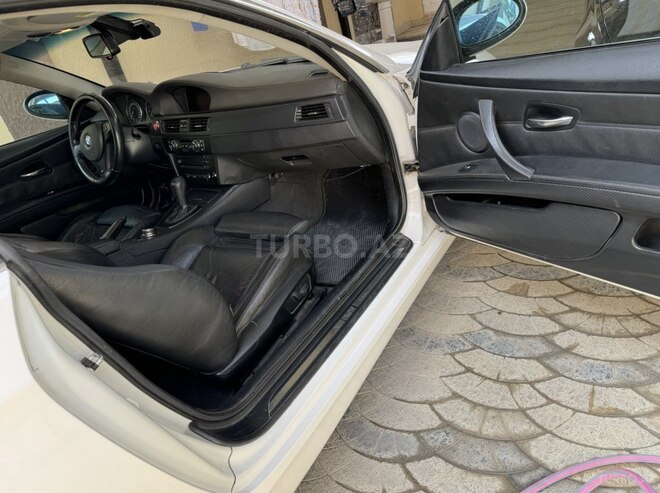 BMW 325 2006, 300,000 km - 2.5 l - Bakı