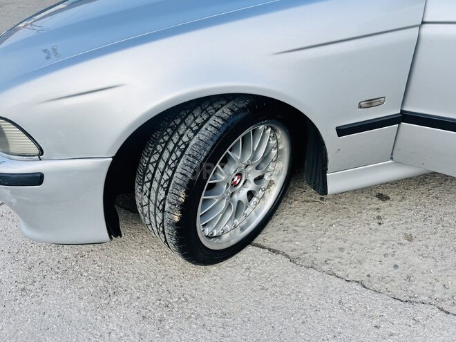 BMW 525 2001, 341,000 km - 2.5 л - Bakı