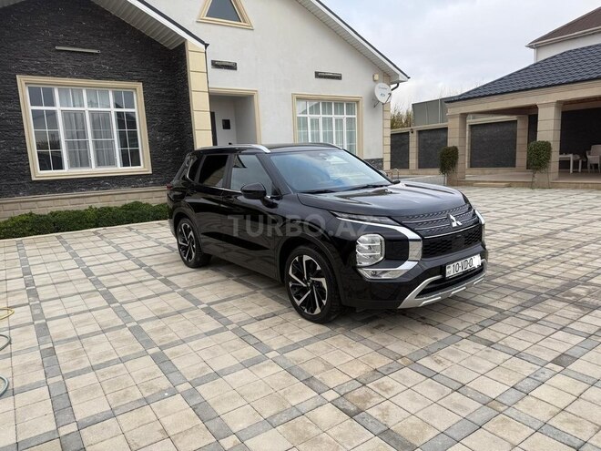 Mitsubishi Outlander 2022, 35,500 km - 2.5 l - Bakı