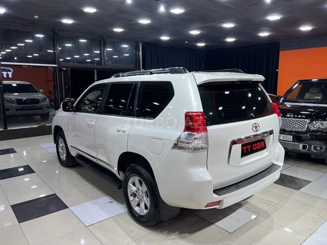 Toyota Land Cruiser Prado-7