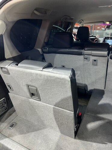 Toyota Land Cruiser Prado-12