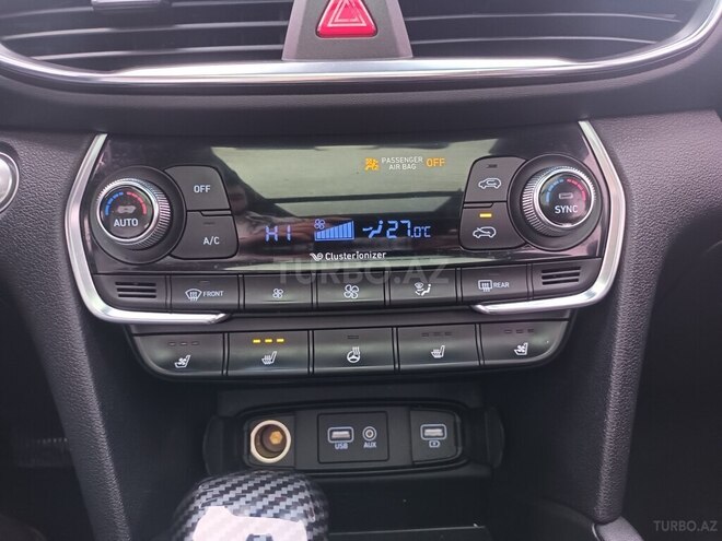 Hyundai Santa Fe-6