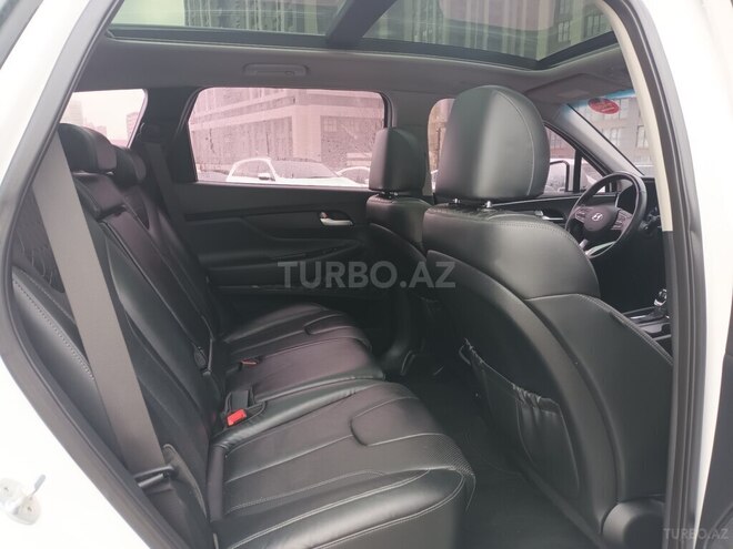 Hyundai Santa Fe-15