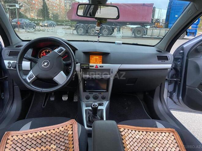 Opel Astra 2009, 240,000 km - 1.3 l - Bakı