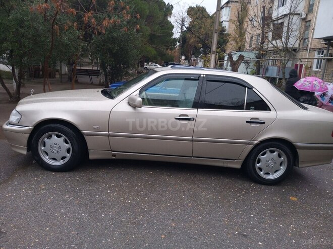Mercedes C 230 1998, 358,200 km - 2.3 l - Sumqayıt
