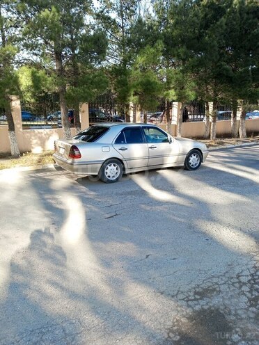 Mercedes C 230 1998, 358,200 km - 2.3 l - Sumqayıt