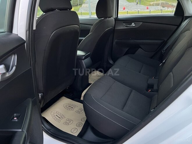Kia Forte-14