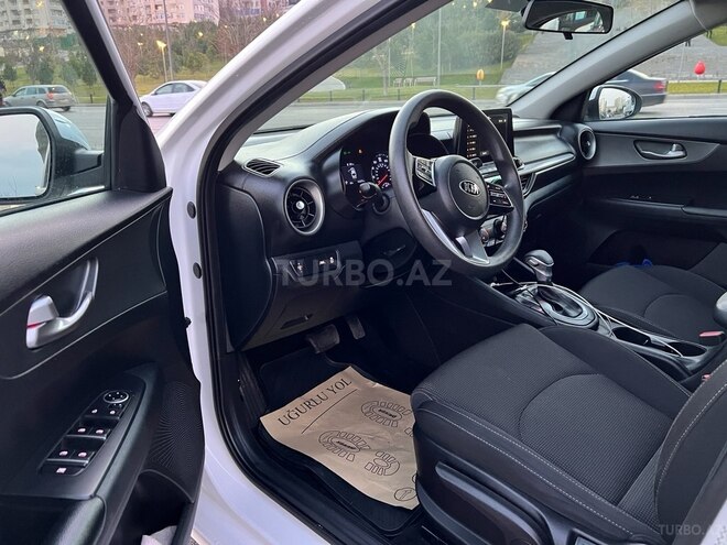 Kia Forte-13