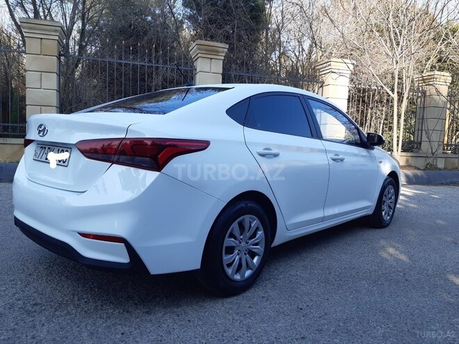Hyundai Accent 2018, 160,000 km - 1.4 l - Bakı