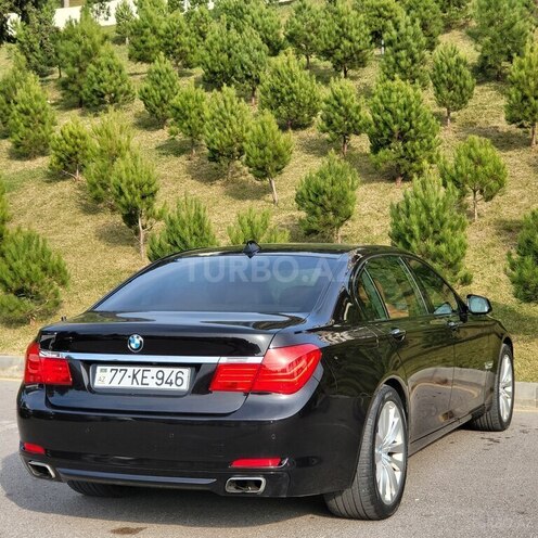 BMW 750 2011, 250,000 km - 4.4 l - Bakı