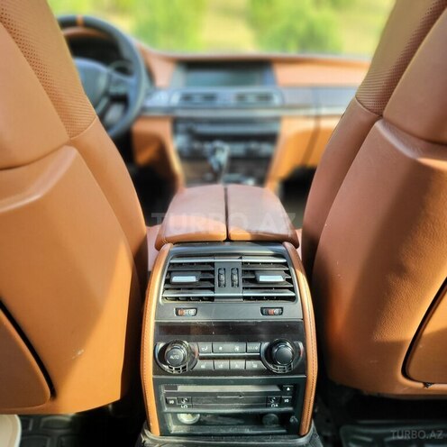 BMW 750 2011, 250,000 km - 4.4 l - Bakı