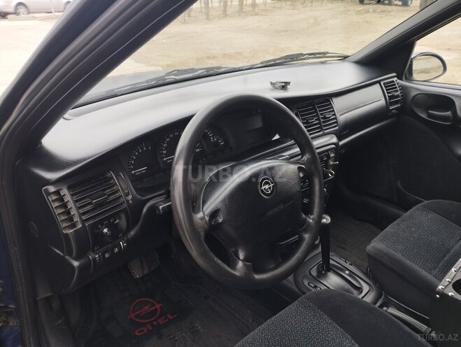 Opel Vectra 1996, 257,146 km - 1.8 l - Bakı