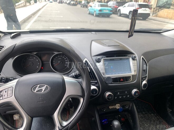 Hyundai ix35 2012, 143,000 km - 2.0 l - Bakı