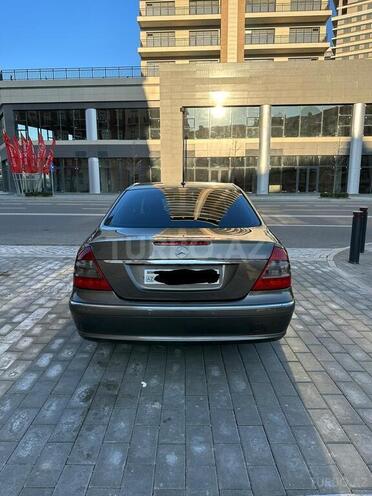 Mercedes E 220 d-7