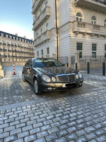 Mercedes E 220 d-3