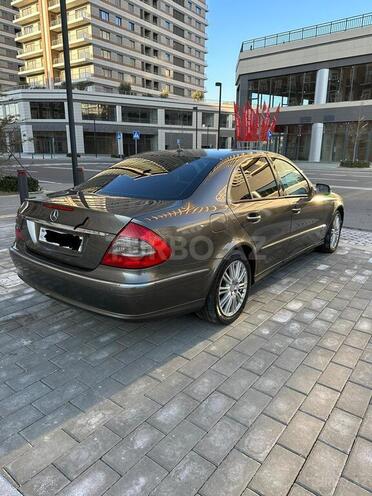 Mercedes E 220 d-6