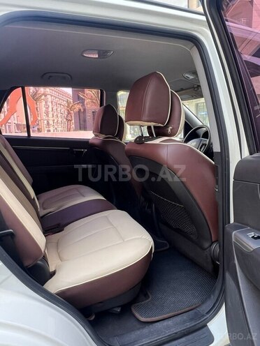 Hyundai Santa Fe 2011, 330,000 km - 2.0 л - Bakı