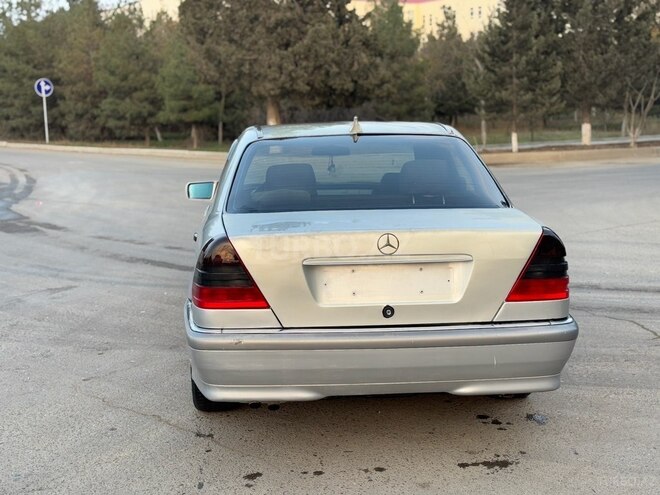 Mercedes C 220 1995, 259,000 km - 2.2 l - Şirvan