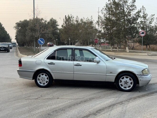 Mercedes C 220 1995, 259,000 km - 2.2 l - Şirvan