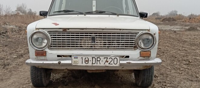 LADA (VAZ) 21011 1974, 500,000 km - 1.3 л - Salyan