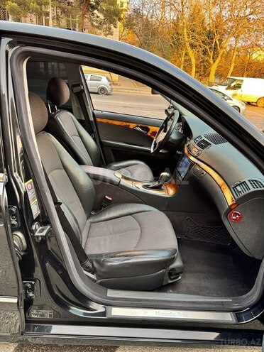 Mercedes E 270 2002, 250,000 km - 2.7 l - Bakı