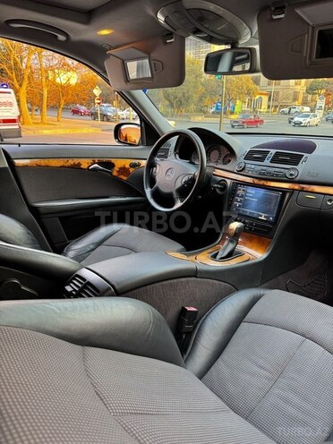 Mercedes E 270 2002, 250,000 km - 2.7 l - Bakı
