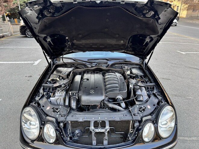 Mercedes E 270 2002, 250,000 km - 2.7 l - Bakı