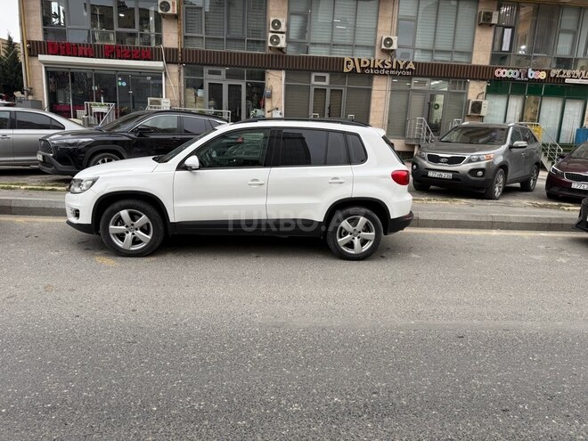 Volkswagen Tiguan 2012, 220,000 km - 2.0 l - Bakı