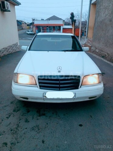 Mercedes C 180 1995, 289,464 km - 1.8 l - Zaqatala