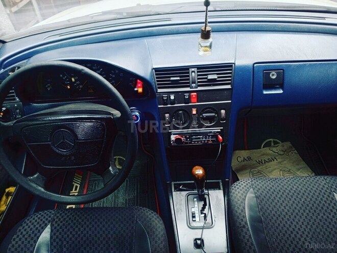 Mercedes C 180 1995, 289,464 km - 1.8 l - Zaqatala