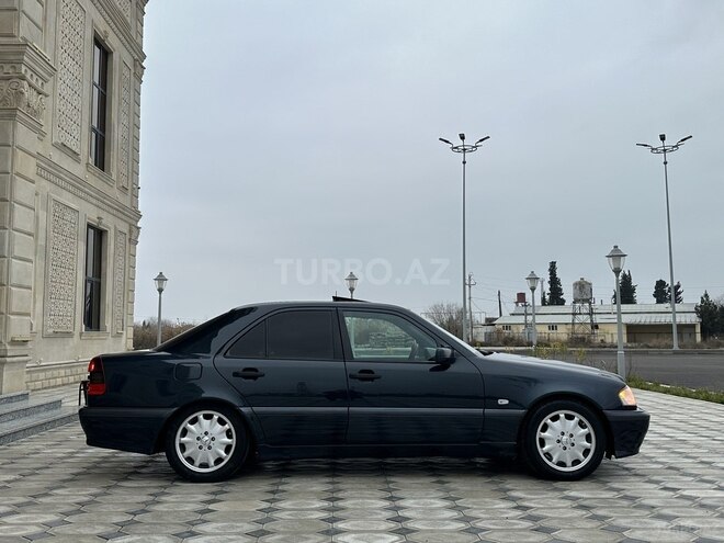 Mercedes C 200 1999, 286,000 km - 2.0 л - Saatlı
