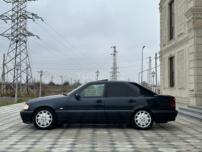 Mercedes C 200 1999, 286,000 km - 2.0 л - Saatlı
