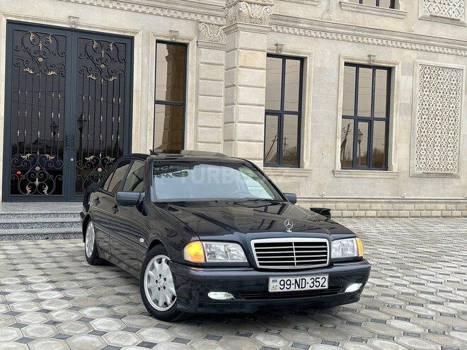 Mercedes C 200 1999, 286,000 km - 2.0 л - Saatlı