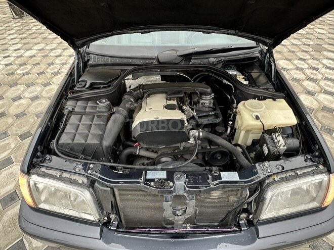 Mercedes C 200 1999, 286,000 km - 2.0 л - Saatlı