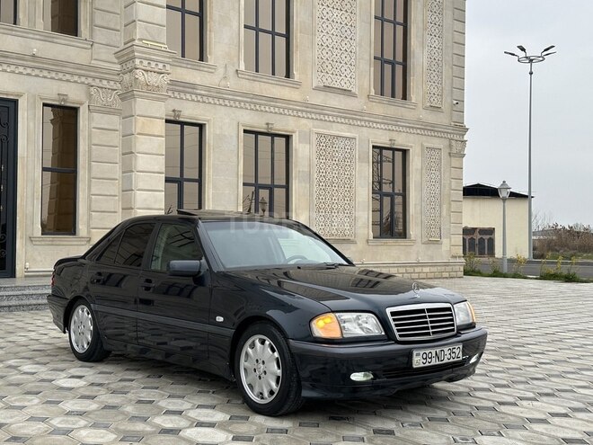 Mercedes C 200 1999, 286,000 km - 2.0 л - Saatlı