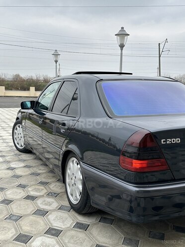 Mercedes C 200 1999, 286,000 km - 2.0 л - Saatlı