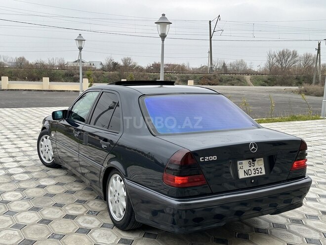 Mercedes C 200 1999, 286,000 km - 2.0 л - Saatlı