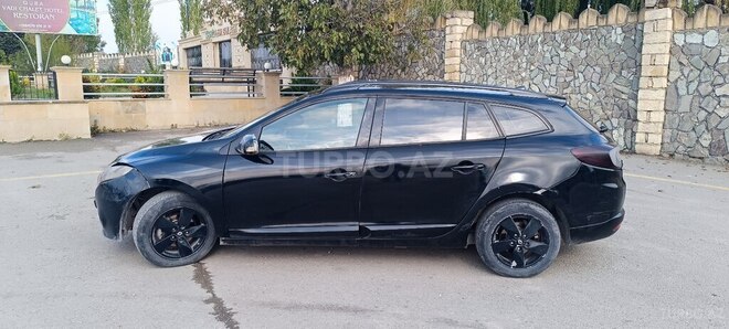 Renault Megane 2010, 450,000 km - 1.5 l - Quba