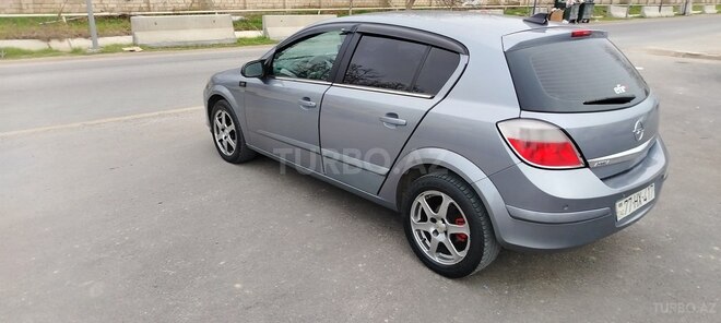 Opel Astra 2005, 210,000 km - 1.4 l - Bakı