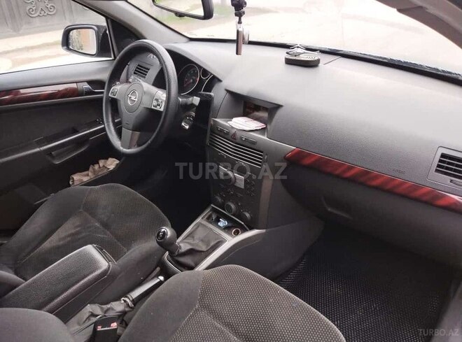 Opel Astra 2005, 210,000 km - 1.4 l - Bakı